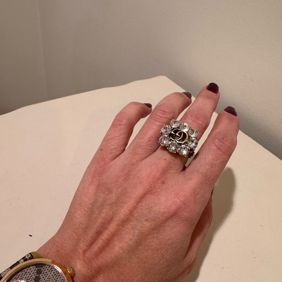 Gucci Marmont Gold Ring with Clear Crystals - Picture 5 of 11
